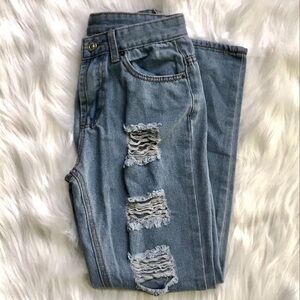 Women’s Distressed Jeans